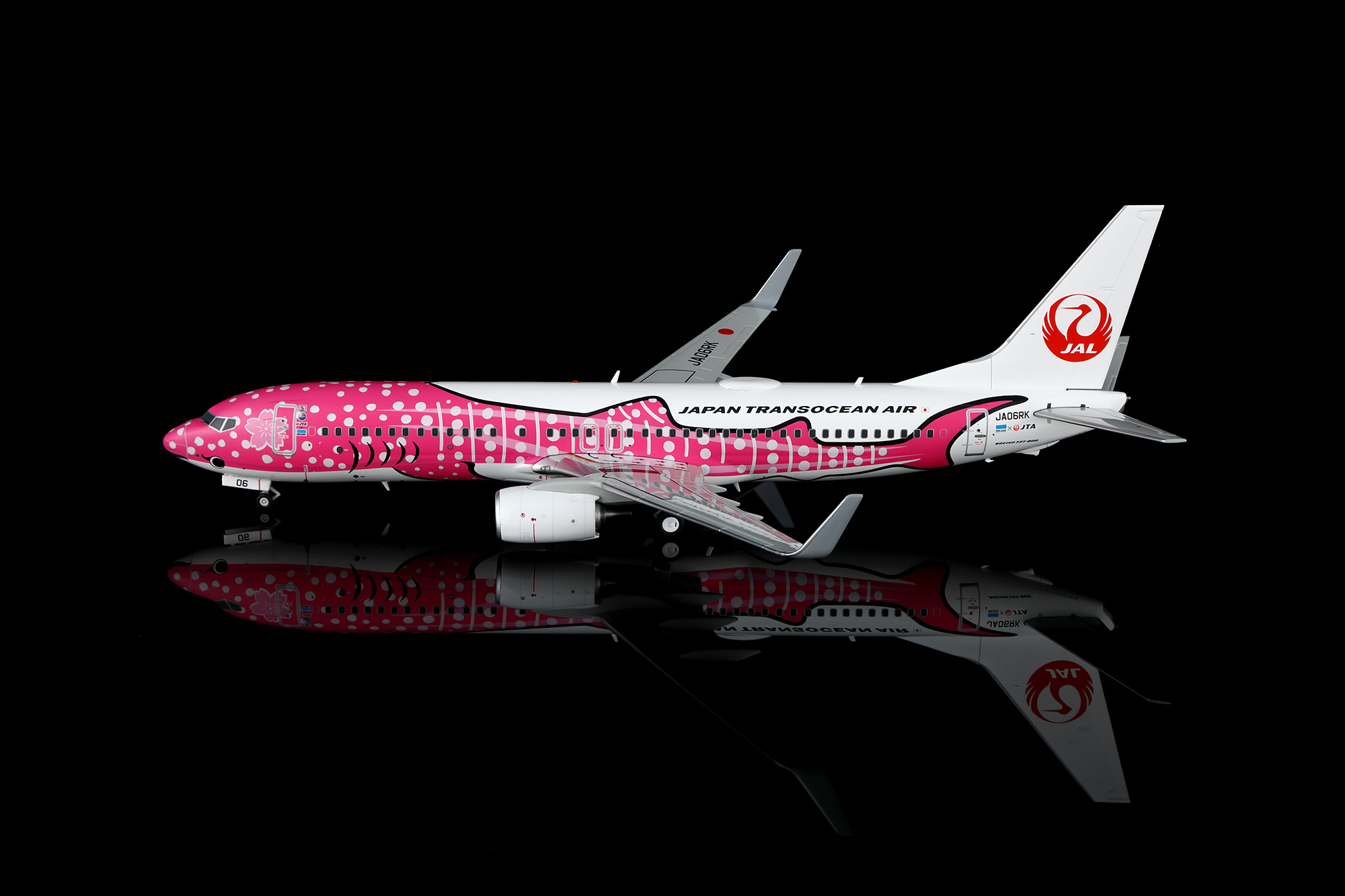 Japan Transocean Air B737-800 JA06RK - SQwings