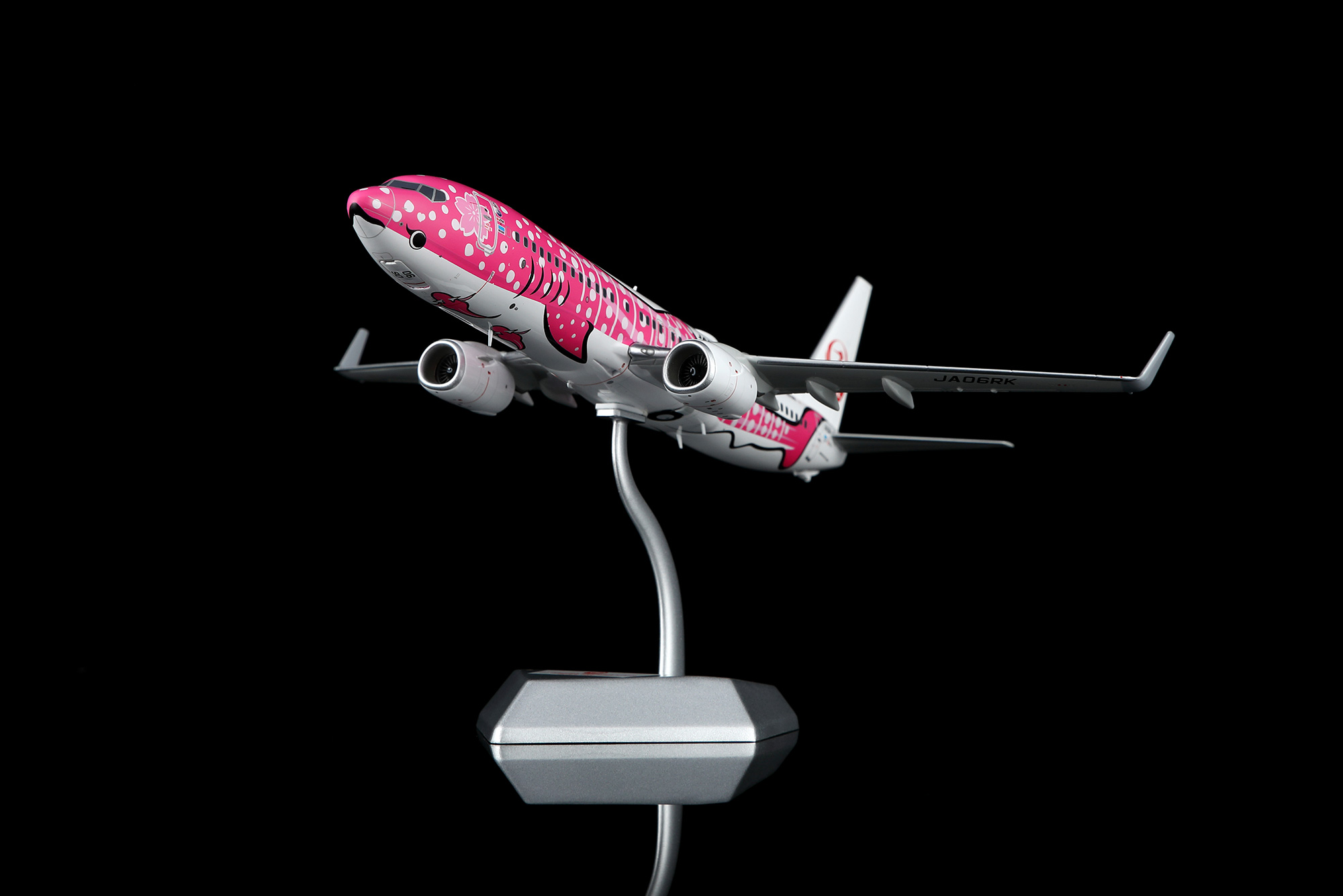 Japan Transocean Air B737-800 JA06RK - SQwings